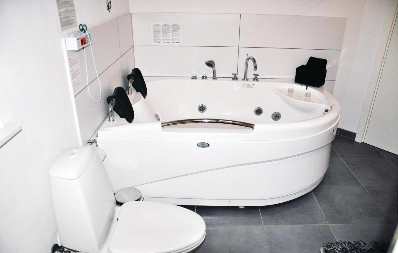 Pet Friendly Home In Augustenborg With Kitchen Asserballeskov Ngoại thất bức ảnh